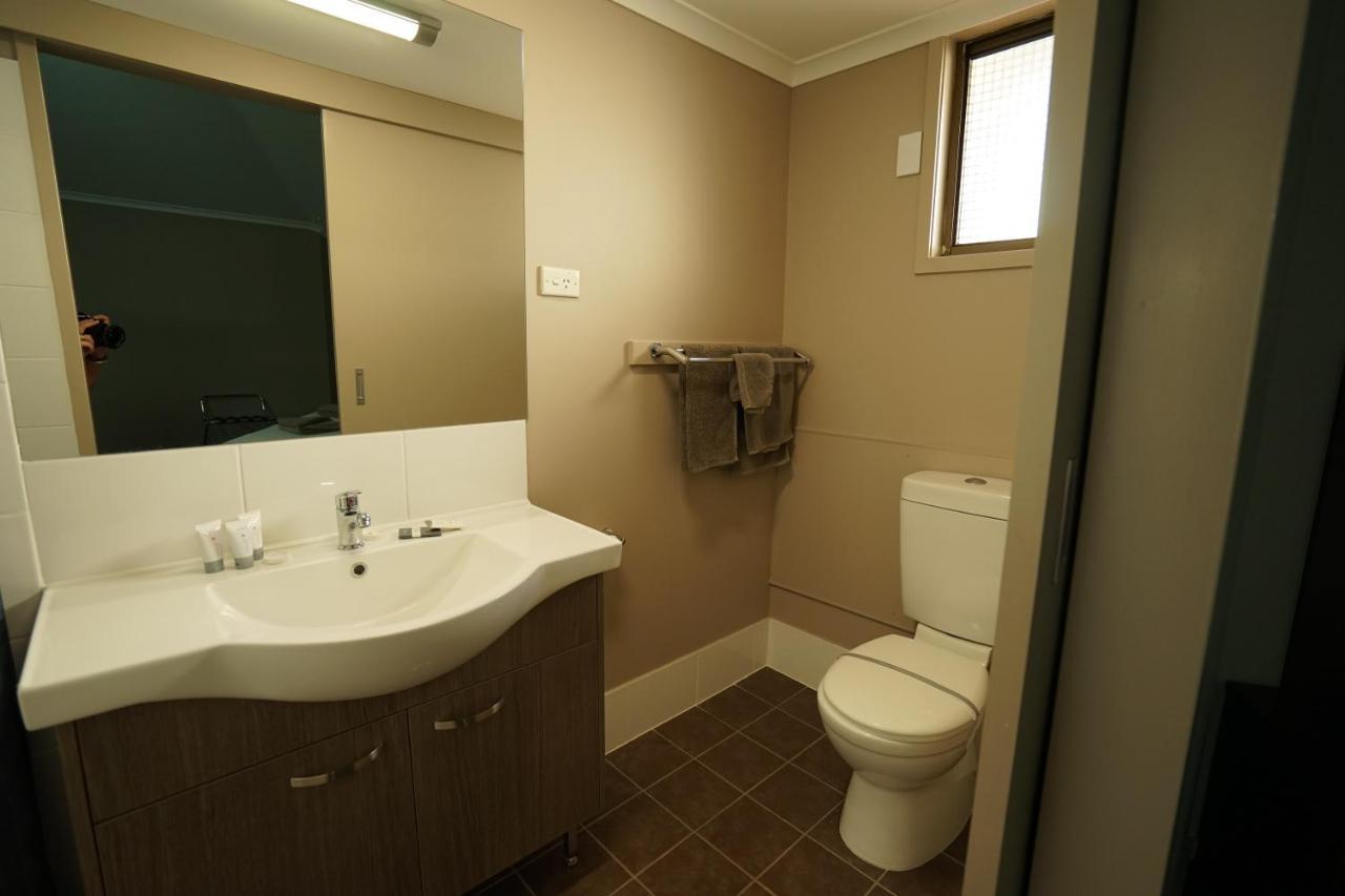 Bluestone Motor Inn Теннант-Крик Экстерьер фото